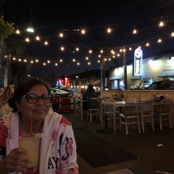 Cool Cat Cafe - Outdoor dine - American Near Me - Pismo Beach, California