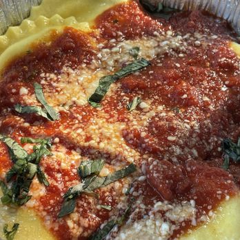 Pasta Bowls - Marinara Ravioli - Italian Near Me - Bakersfield, California Pasta Bowls - Marinara Ravioli - Italian Near Me - Bakersfield, California