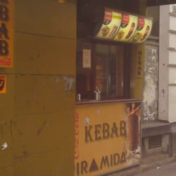 Kebab Piramida