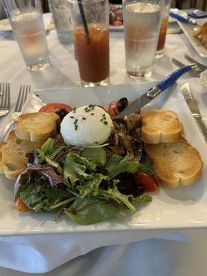 Le Provençal Bistro by null