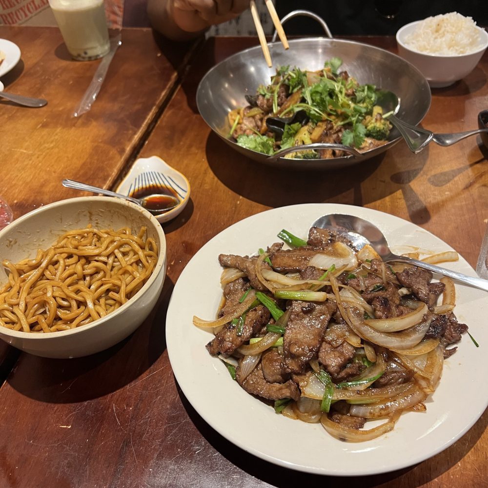 Shanghai Lounge - B6. Mongolian Beef - Asian Fusion Near Me - Washington, DC, District of Columbia