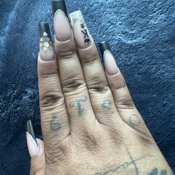 Celina Nails & Spa - Nail Salons Near Me - Brookfield, Wisconsin