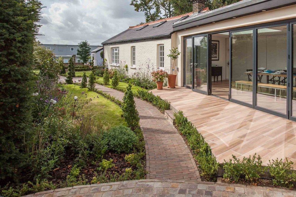 SIMON ORCHARD GARDEN DESIGN Updated September 2024 10 Photos