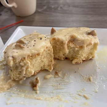 Brunch Point - Biscuits & Gravy (needed more gravy.) - Breakfast & Brunch Near Me - Vista, California