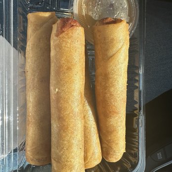 Bob's Bar-B-Que - Pork Egg Rolls - Barbeque Near Me - Honolulu, Hawaii