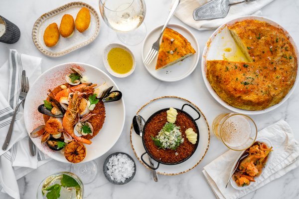 Oliva Tapas Españolas by null