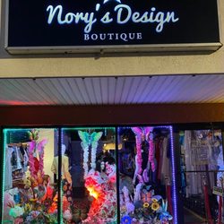 Nory's Design Boutique - Window Spring Decoration