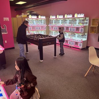 Neko Clawww - Arcades Near Me - Roseville, Minnesota Neko Clawww - Arcades Near Me - Roseville, Minnesota