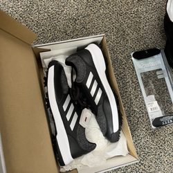 DICK'S Sporting Goods - New golfing shoes