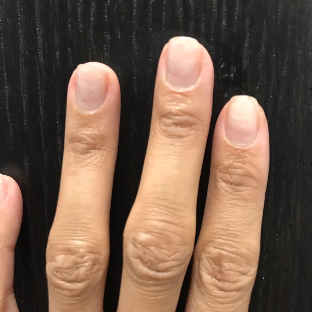 Beaute D'amour Nails Studio - They tried charging me 15$ to remove shellac nail extensions and gel. The only thing removed was the shellac - Nail Salons Near Me - Toronto, Ontario