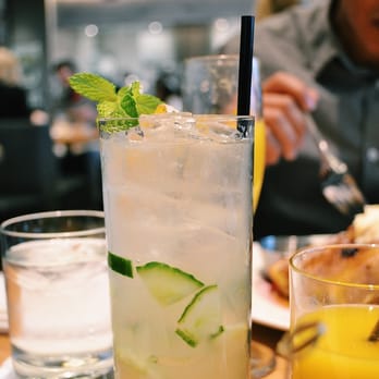 Earls Kitchen + Bar - New American Near Me - Somerville, Massachusetts