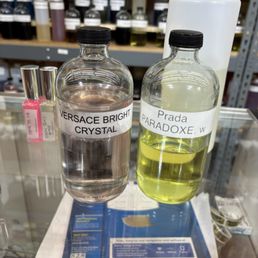 Perfume oil