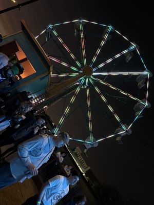 Ferris Wheelers Backyard and BBQ by null