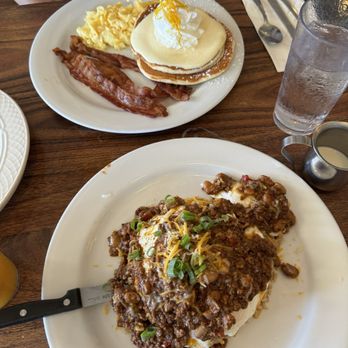 Moke's Bread & Breakfast - Chili Moco and #1 Sunrise Breakfast with Lilikoi pancakes - Breakfast & Brunch Near Me - Kailua, Hawaii Moke's Bread & Breakfast - Chili Moco and #1 Sunrise Breakfast with Lilikoi pancakes - Breakfast & Brunch Near Me - Kailua, Hawaii