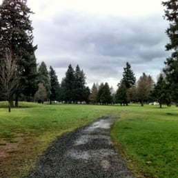 Real Oregon golfers don't let rain scare them off... Real Oregon golfers don't let rain scare them off...