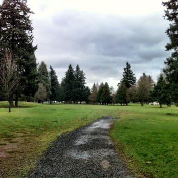 Rose City Golf Course - Real Oregon golfers don't let rain scare them off... - Golf Near Me - Portland, Oregon Rose City Golf Course - Real Oregon golfers don't let rain scare them off... - Golf Near Me - Portland, Oregon