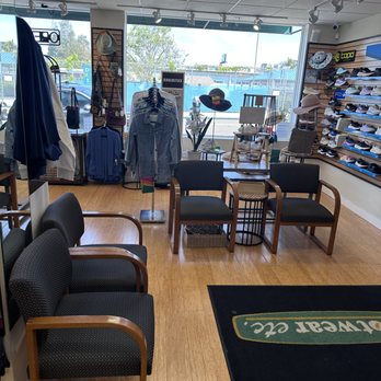 Footwear etc. - Footwear etc. Mission Hills Fitting Zone - Shoe Stores Near Me - San Diego, California Footwear etc. - Footwear etc. Mission Hills Fitting Zone - Shoe Stores Near Me - San Diego, California