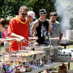 Grillo Food & Services - Seafood Boil on Goose Island