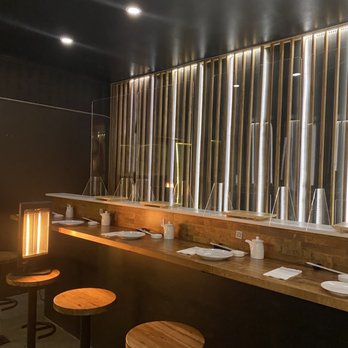 Temakase Hand Roll Bar - 2nd Ave - Indoor dining during covid - Sushi Bars Near Me - New York, New York
