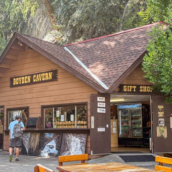 Boyden Cavern - Tours Near Me - Kings Canyon, California