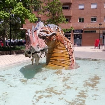 Dragón Emergente - Landmarks & Historical Buildings Near Me - Zaragoza, Z