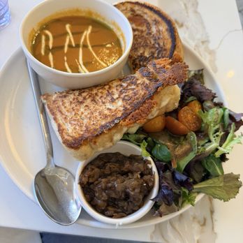 Lamalo - Grilled Cheese - Breakfast & Brunch Near Me - Los Angeles, California Lamalo - Grilled Cheese - Breakfast & Brunch Near Me - Los Angeles, California