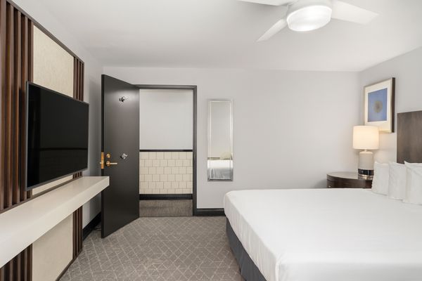 Tilden Hotel by null