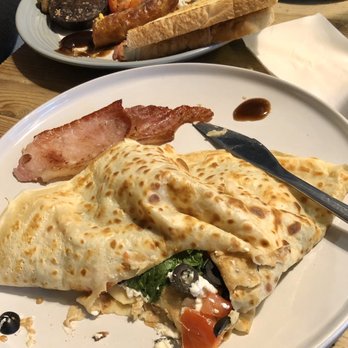 Goose On The Loose - Greek crepe (spinach, feta, tomatoes and olives) - Cafes Near Me - Dublin, D