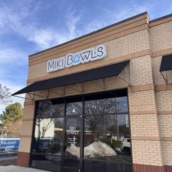 Miki Bowls - Entrance
