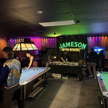 Yur's Bar & Grill - Pool tables and lottery. - American Near Me - Portland, Oregon Yur's Bar & Grill - Pool tables and lottery. - American Near Me - Portland, Oregon