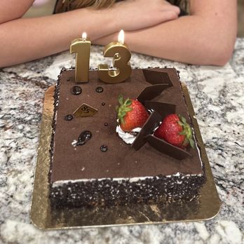 85°C Bakery Cafe-Irvine Spectrum - *Deluxe Chocolate Mousse 8" - Coffee & Tea Near Me - Irvine, California 85°C Bakery Cafe-Irvine Spectrum - *Deluxe Chocolate Mousse 8" - Coffee & Tea Near Me - Irvine, California