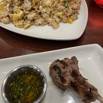 BaBaLoo Lounge - Chicken Chaufa Peruvian and lamb lollipop - Cuban Near Me - Palm Desert, California
