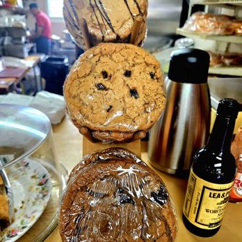 Berge's - Fresh cookies - Delis Near Me - La Canada Flintridge, California