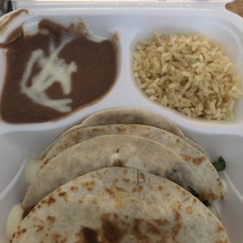 Buena Fe Restaurant - Quesadilla a la Mexicana - Mexican Near Me - Oak Park, Michigan