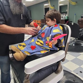 Shape Ups - Before - Barbers Near Me - Philadelphia, Pennsylvania Shape Ups - Before - Barbers Near Me - Philadelphia, Pennsylvania
