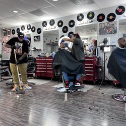 Good Looks Barbershop