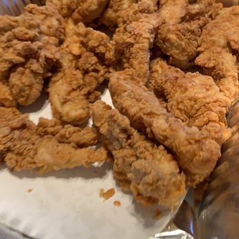 Raising Cane's Chicken Fingers - Chicken Shop Near Me - Honolulu, Hawaii Raising Cane's Chicken Fingers - Chicken Shop Near Me - Honolulu, Hawaii