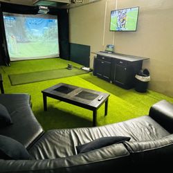 Club Haus Golf Simulator