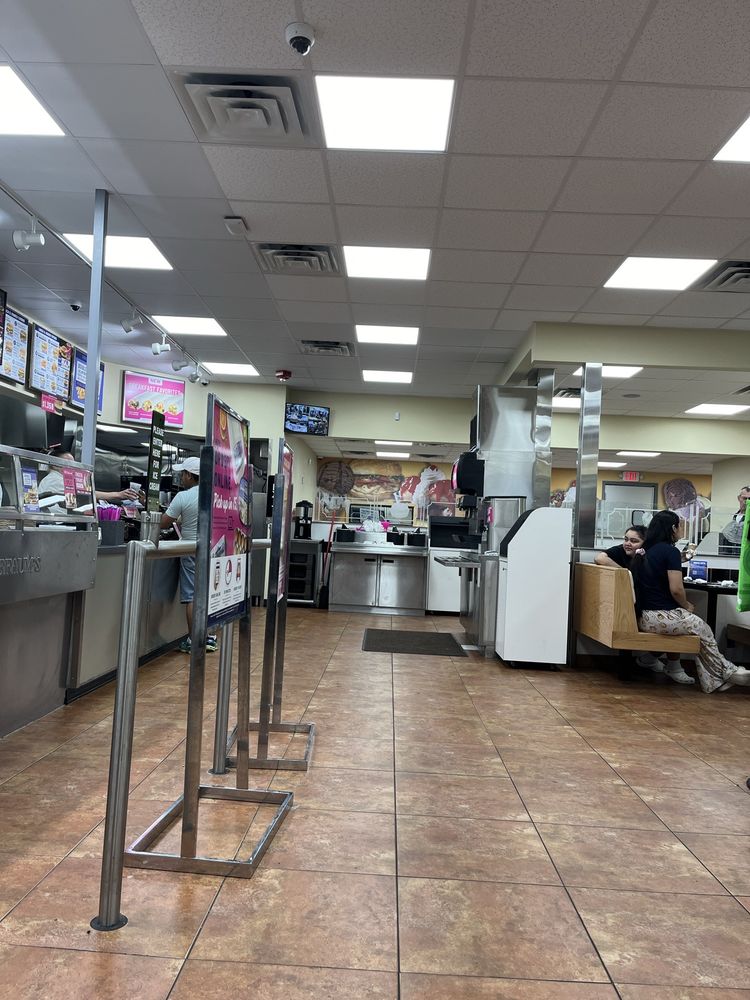 BRAUMS ICE CREAM & DAIRY STRS Updated September 2024 26 Reviews 1002 24th Ave SW, Norman