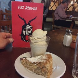 Cal Dimoni - Desert  Cake and ice cream