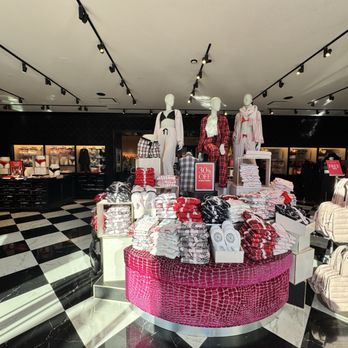 Victoria's Secret - Lingerie Near Me - Rancho Cucamonga, California Victoria's Secret - Lingerie Near Me - Rancho Cucamonga, California