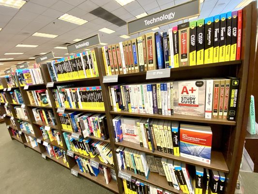 Barnes & Noble by null