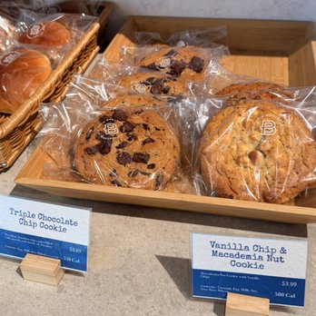 Paris Baguette - Bakeries Near Me - Honolulu, Hawaii Paris Baguette - Bakeries Near Me - Honolulu, Hawaii