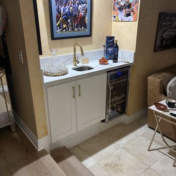 Ideas to Home - Bar area with built in wine fridge. - Cabinetry Near Me - Chino, California Ideas to Home - Bar area with built in wine fridge. - Cabinetry Near Me - Chino, California