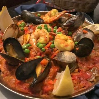 Tapas Valencia - Paella Valenciana. - Spanish Near Me - Chicago, Illinois Tapas Valencia - Paella Valenciana. - Spanish Near Me - Chicago, Illinois