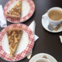 Vogel François - Delicious tarte aux mirabelles.