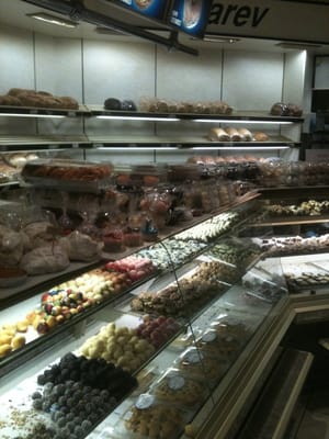 Carmelli Bakeries by null