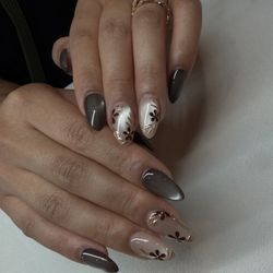 Gel x with cat eye design
