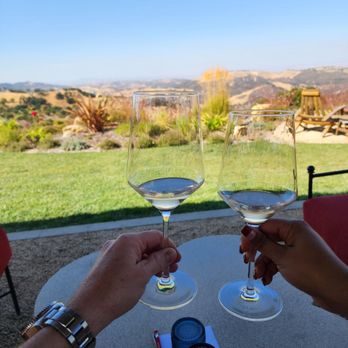 DAOU Vineyards - Wineries Near Me - Paso Robles, California DAOU Vineyards - Wineries Near Me - Paso Robles, California