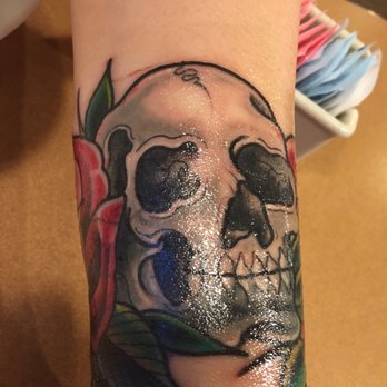 Skin Decor Tattoo Studio - This was the after photo and I can't believe how much this has made me happy. I didn't expect such an awesome cover up. - Tattoo Near Me - Fresno, California